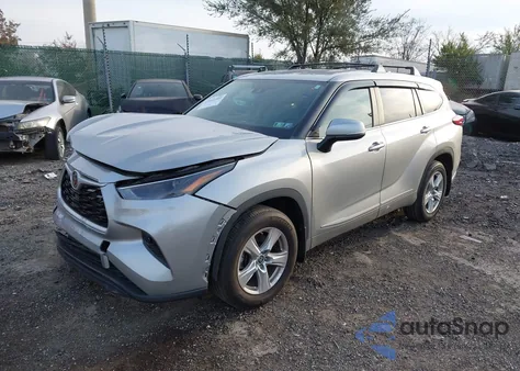 2023 Toyota Highlander Le z USA, uszkodzony, nr VIN 5TDKDRAH3PS019476